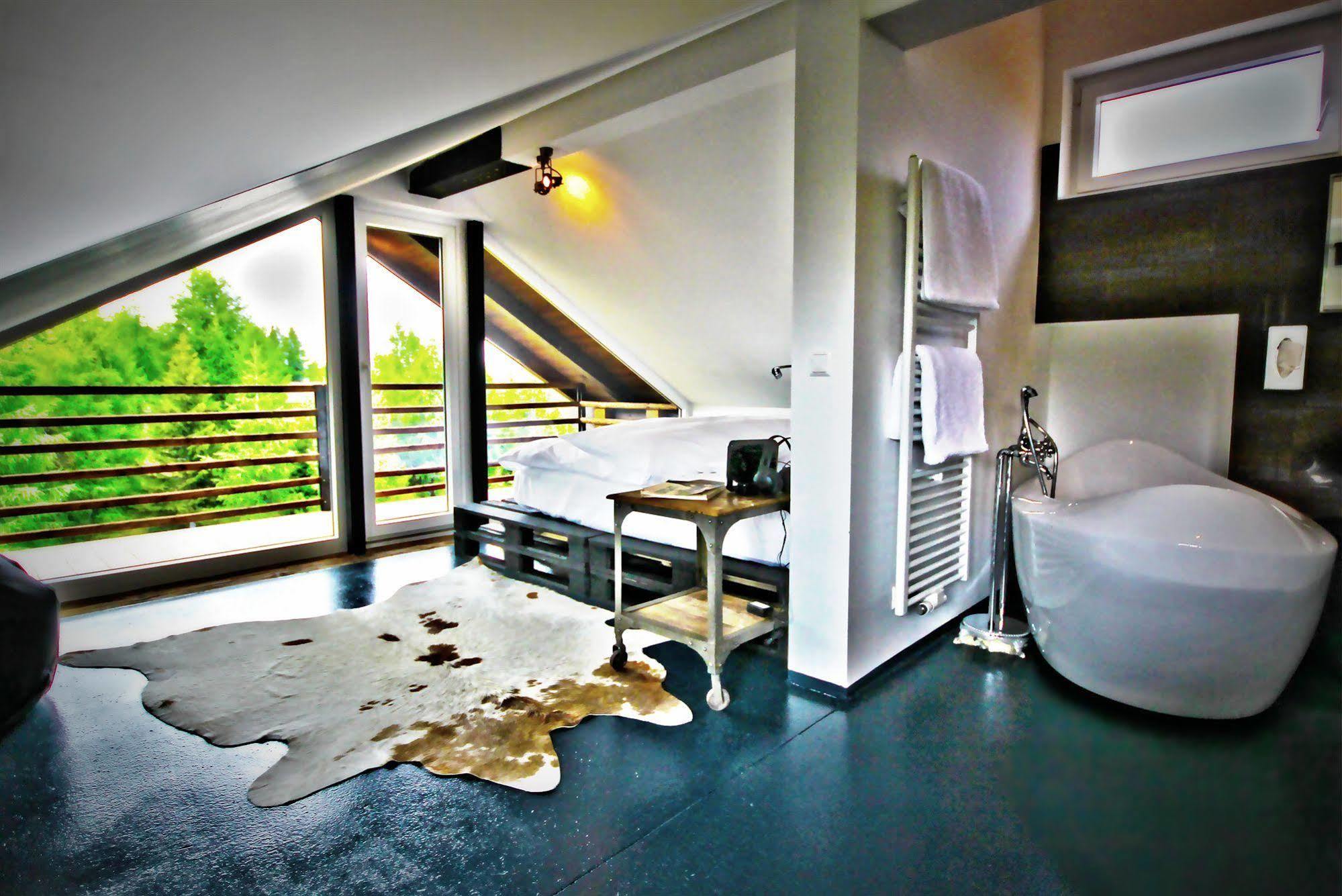 Hotel 12 Bodensdorf Exteriör bild